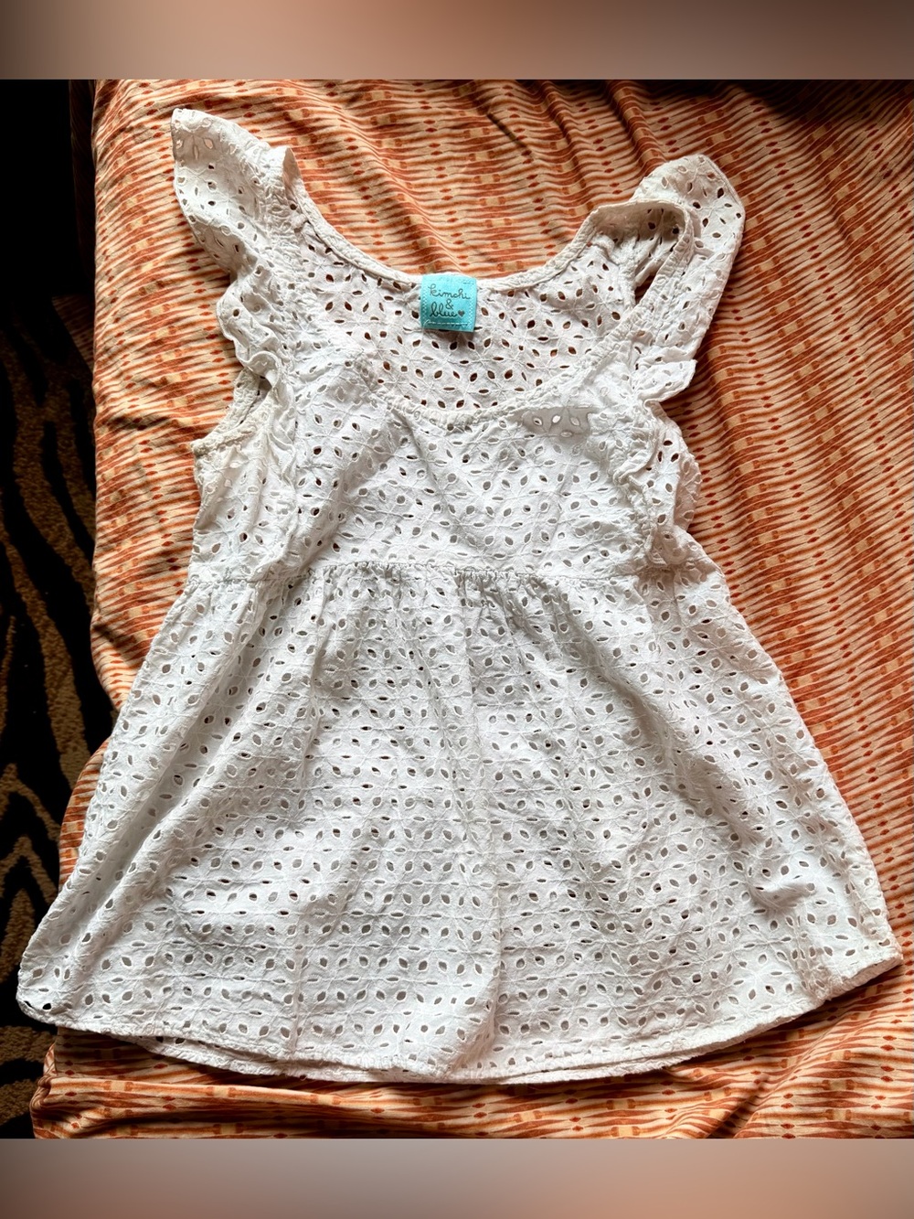 Kimchi Blue White Eyelet Flowy Sleeve Top